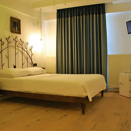 1887 Hotel 3*