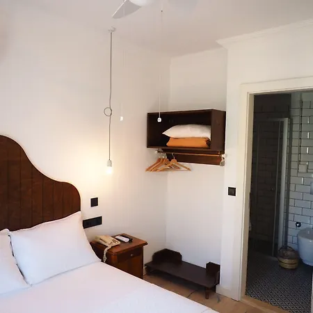 1887 Hotel